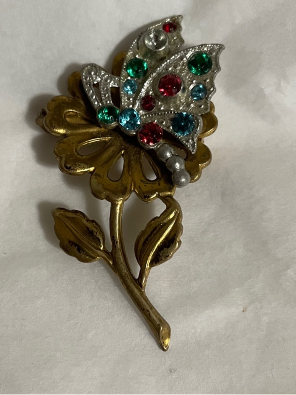 Vintage Gold-Tone Floral Brooch with Multicolour Crystal Butterfly Accent